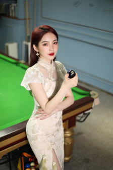 年轻的的小姨子